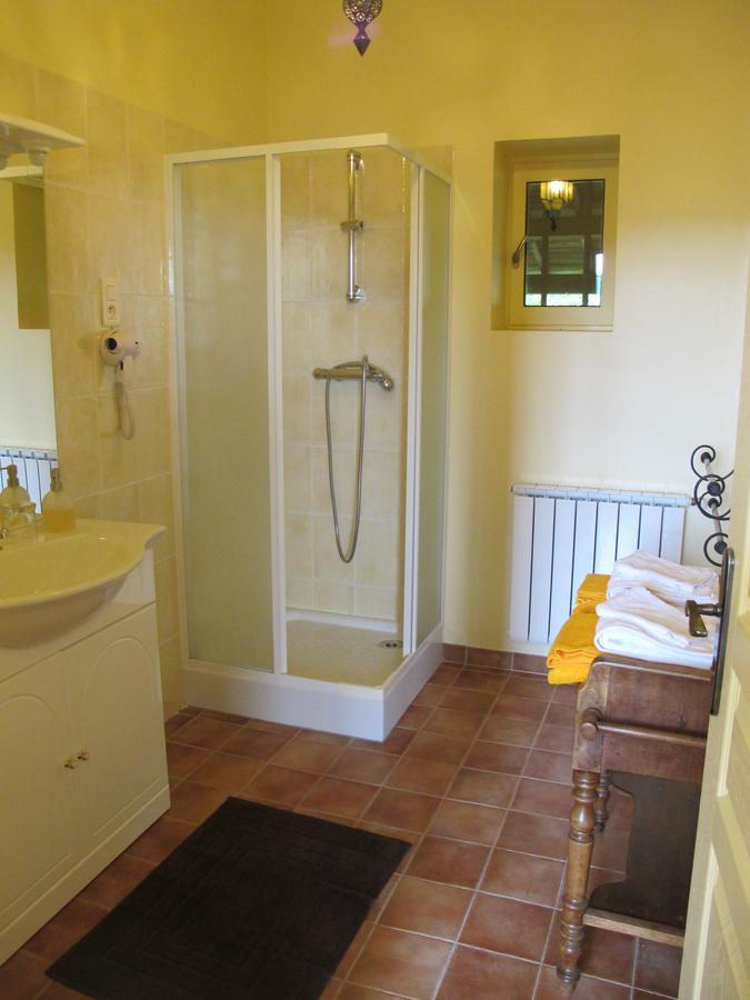Spa Du Hameau De Bonnevay Marchampt Esterno foto